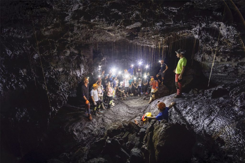 tunnel de lave en famille